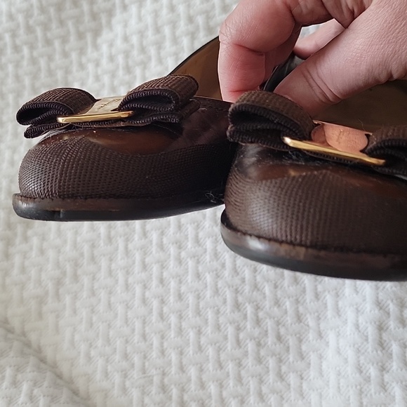 Ferragamo women's shoes - Picture 4 of 6